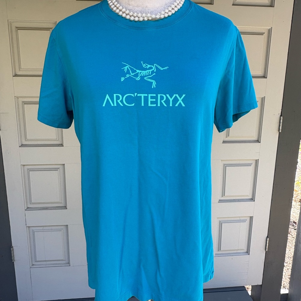 Arc'teryx T Shirt 👕 ~ Turquoise